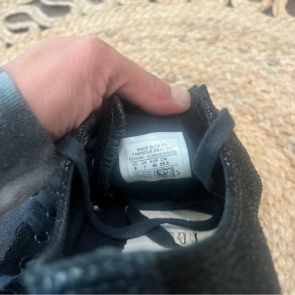 Converse All Star Pebbled Leather Black Shoes Sneakers Womens US 9 - Picture 4 of 5